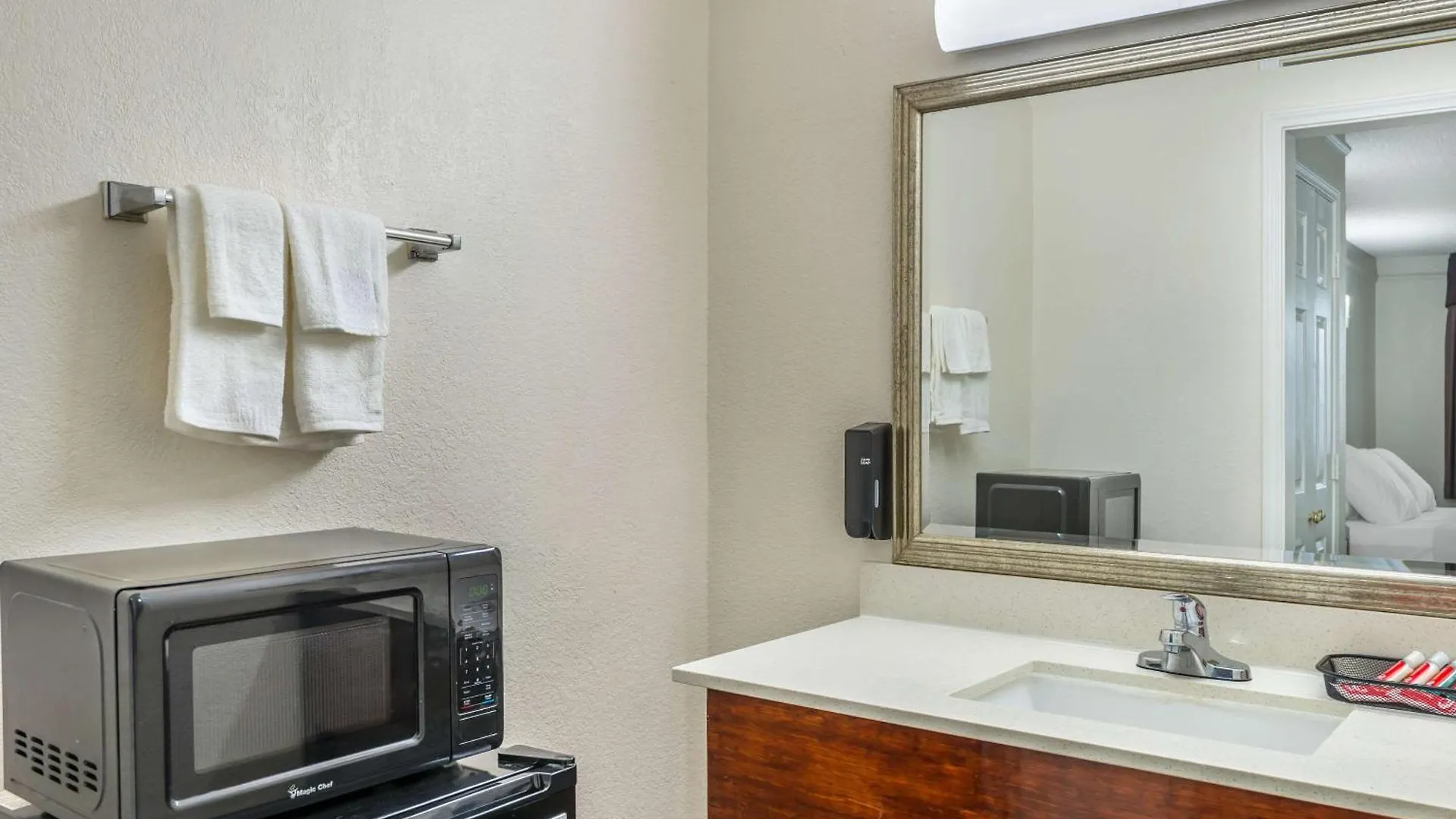 Econo Lodge Richmond-North Chesterfield